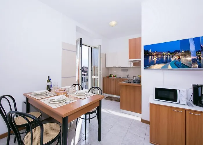 Apartamento Riva Del Lario *