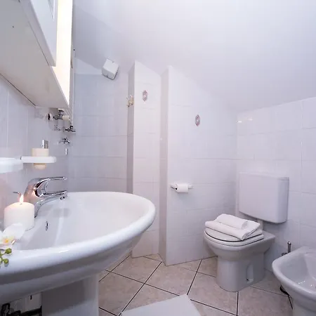 Apartment Riva Del Lario *