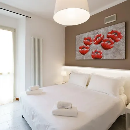 Riva Del Lario Apartment Gravedona