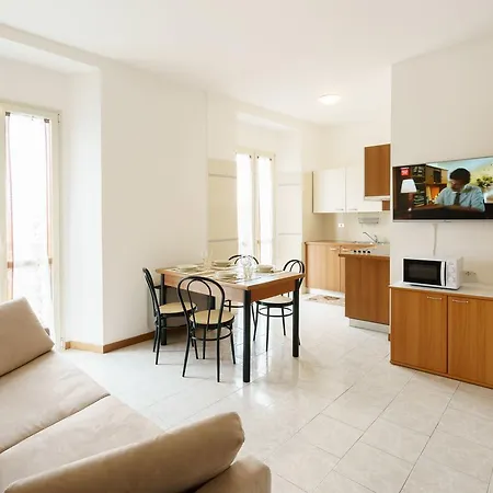 Riva Del Lario Apartment Gravedona