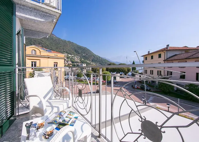 Апартаменты Riva Del Lario Граведона