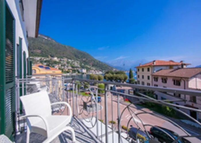 Апартаменты Riva Del Lario *
