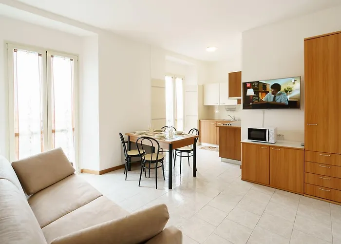 Riva Del Lario Апартаменты Граведона